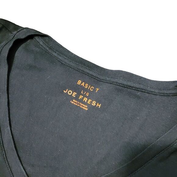 2/$20 Joe Fresh Plain Classic Black Top Tee T-shirt Size: Large - Picture 2 of 3